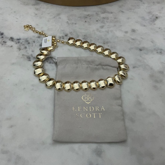 Kendra Scott Kaitlin Gold Statement Necklace - Picture 4 of 9